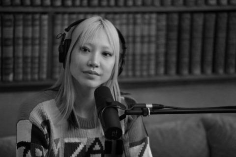 najnowsze wiadomości o firmie Czy zastanawiałeś się, co nosi w tej torebce Chanel?  1