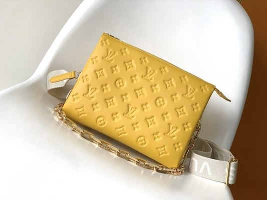 Niestandardowe markowe torby z wytłoczonym monogramem słonecznika Coussin PM Louis Vuitton Puffy Lambskin