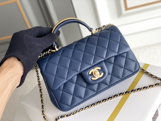 Caviar Chanel Mini prostokątny kawior 2020 Ziarnista skóra jagnięca i metal w tonacji złotej