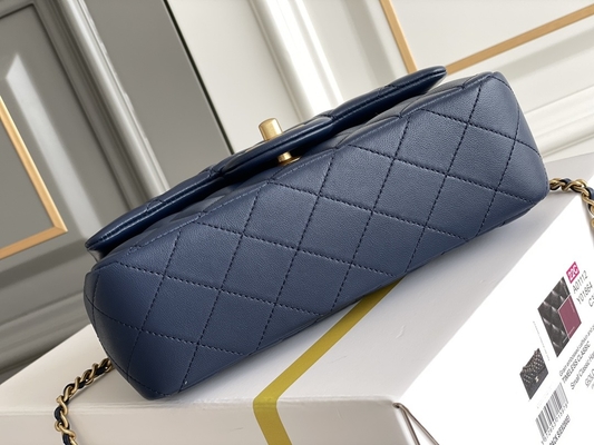 Caviar Chanel Mini prostokątny kawior 2020 Ziarnista skóra jagnięca i metal w tonacji złotej