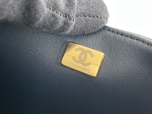 Caviar Chanel Mini prostokątny kawior 2020 Ziarnista skóra jagnięca i metal w tonacji złotej