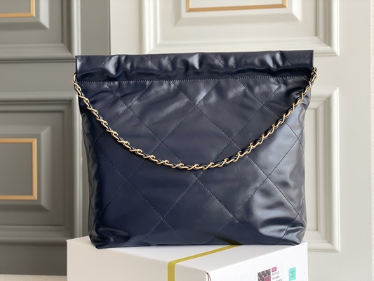 22S Granatowa torebka Chanel 22 „Trash Bag” Mała torebka ODM