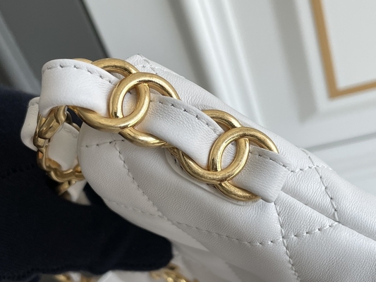 Chanel AS3562 mała torba Hobo pod pachami Hippie torba na ramię 2022 jesienno-zimowa