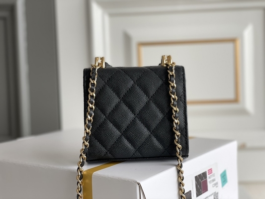 Klasyczna złota dwukierunkowa torba Chanel ze skóry licowej Double C AP3020