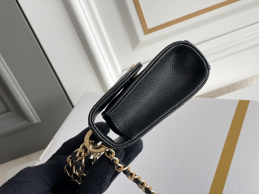 Klasyczna złota dwukierunkowa torba Chanel ze skóry licowej Double C AP3020