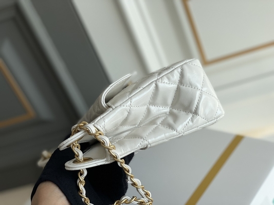 Klasyczna biała skóra cielęca Ulubione markowe torby z łańcuszkiem Chanel 2023 Cruise Bags