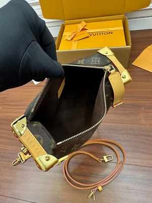 Brązowa walizka płócienna Presbyopic Louis Vuitton LV z bocznym kufrem z monogramem PM