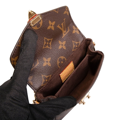 Mini designerska torba z monogramem Micro Metis LV torba przez ramię brązowa