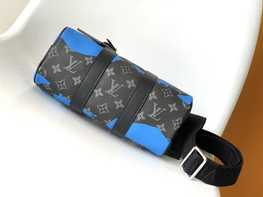 Markowa torba listonoszka Sunrise Monogram Eclipse LV Keepall Bandoulière Pokój 25 z widokiem