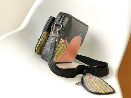 LV x YK Trio Monogram Unisex markowa torba męska M46358 Street Style Collaboration 3WAY