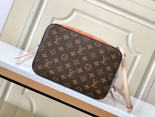 LVxYK Designerska torba z monogramem Torba typu worek NéOnoé MM