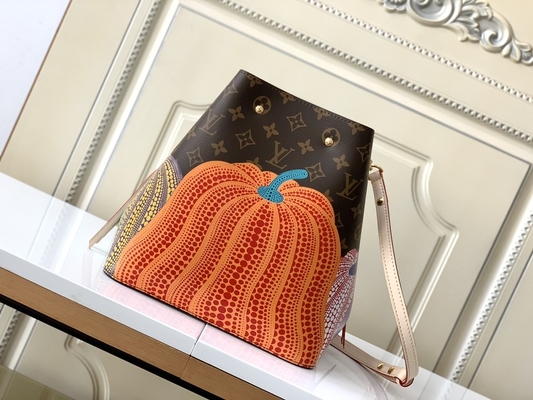 LVxYK Designerska torba z monogramem Torba typu worek NéOnoé MM