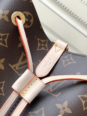 LVxYK Designerska torba z monogramem Torba typu worek NéOnoé MM