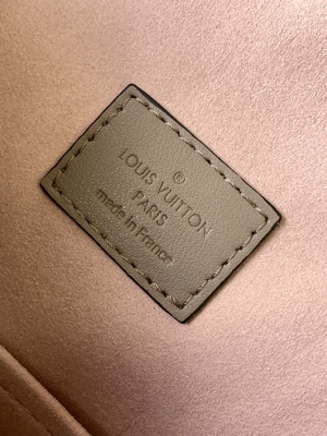 Plecak marki LV Designer Louis Vuitton Monogram Montsouris Plecak różowy czarny
