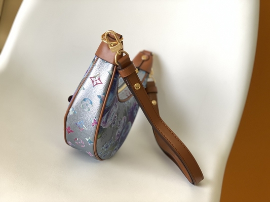 Mini torba na ramię pod pachami z logo Louis Vuitton Loop Hobo Bag 2022