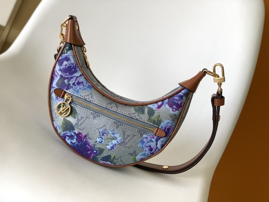 Mini torba na ramię pod pachami z logo Louis Vuitton Loop Hobo Bag 2022