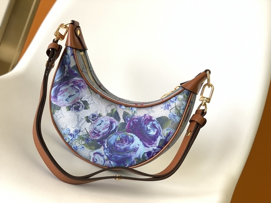 Mini torba na ramię pod pachami z logo Louis Vuitton Loop Hobo Bag 2022