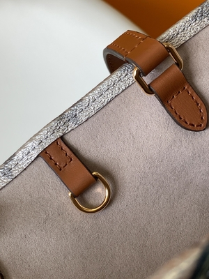 Mini torba na ramię OnTheGo MM Markowa M81724 Płótno powlekane srebrem w kwiatowy wzór