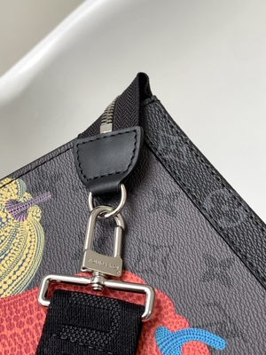 LV X YK Mini Designerskie torebki Louis Vuitton Pochette Voyage Dyniowy nadruk Gaston Poręczny portfel