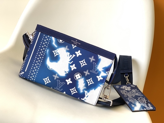 Mały portfel Gaston Louis Vuitton LV Pochette z podwójnym zamkiem do noszenia