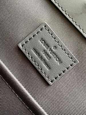 Męska torba sac plat poziomy zamek błyskawiczny 24h m45571 Louis Vuitton
