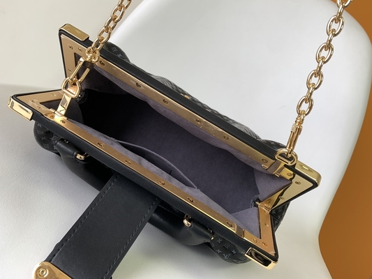 Spersonalizowana kopertówka ze skóry cielęcej z monogramem Louis Vuitton M45571