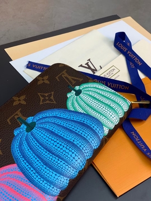 Płócienny portfel unisex LV Sarah Monogram Damier Collaboration Leather