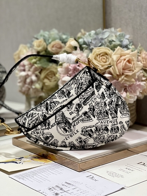 Damska torba na ramię z haftem Dior Patchwork 25 cm z 3 wewnętrznymi kieszeniami