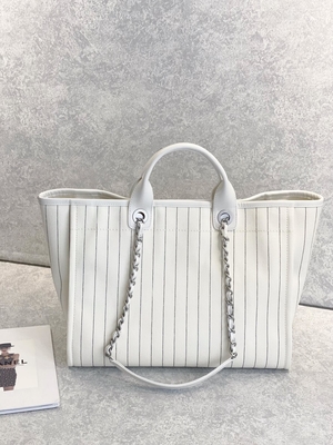 Torba materiałowa Chanel Deauville 30 cm 23 P Biała ecru w czarne paski