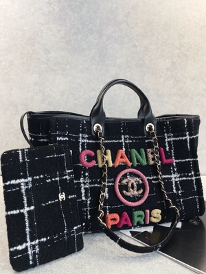 Chanel 2022 Niestandardowe markowe torby Sotheby's Tweedowa torba plażowa FW Rainbow Tote
