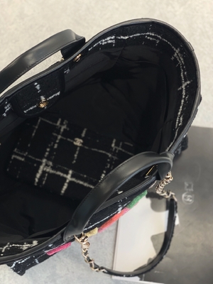 Chanel 2022 Niestandardowe markowe torby Sotheby's Tweedowa torba plażowa FW Rainbow Tote