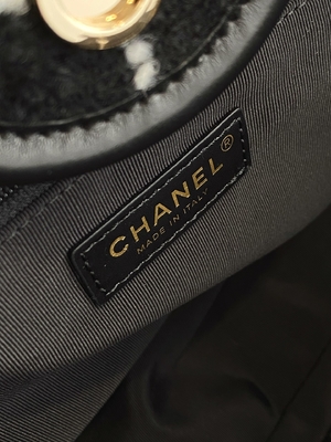 Chanel 2022 Niestandardowe markowe torby Sotheby's Tweedowa torba plażowa FW Rainbow Tote