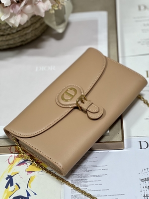 Mini torba na ramię w kolorze herbaty mlecznej Markowa torba na ramię Gucci Soho z łańcuszkiem